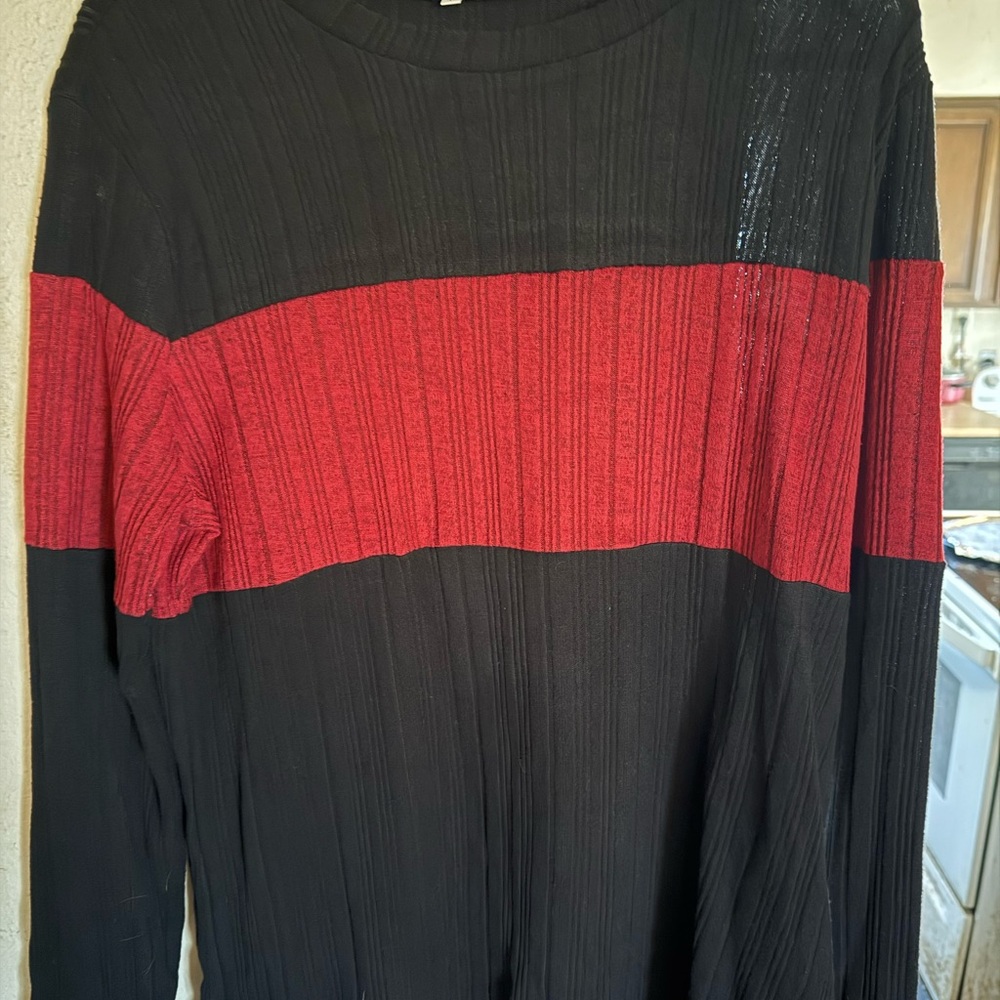 Men's Black and Red Sweater
